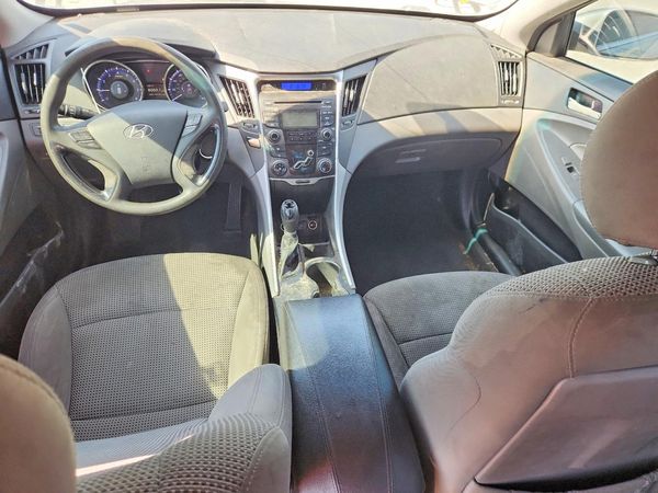 2012 HYUNDAI SONATA