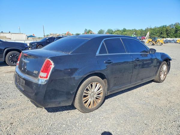 2014 CHRYSLER 300