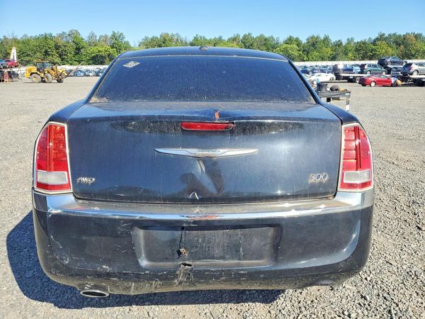2014 CHRYSLER 300