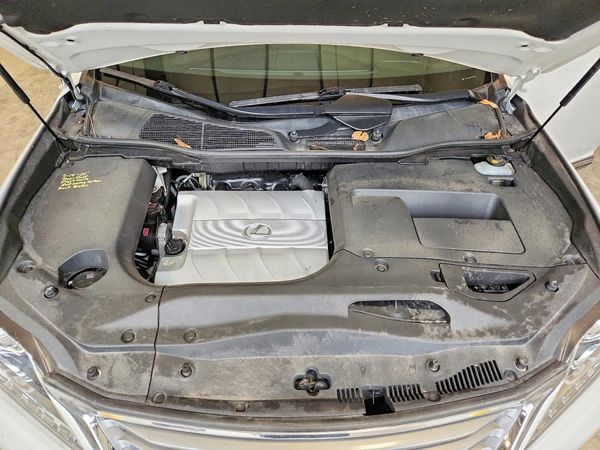 2015 LEXUS RX 350 — Engine bay