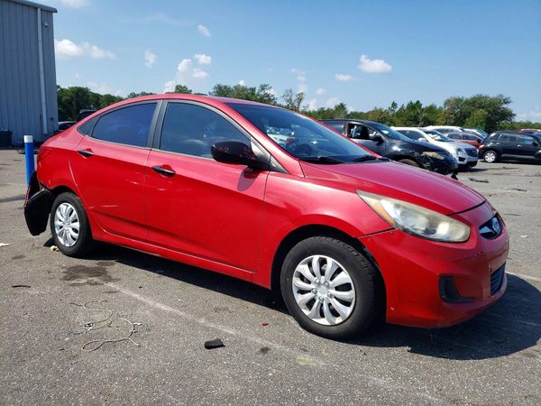 2013 HYUNDAI ACCENT GLS, GS