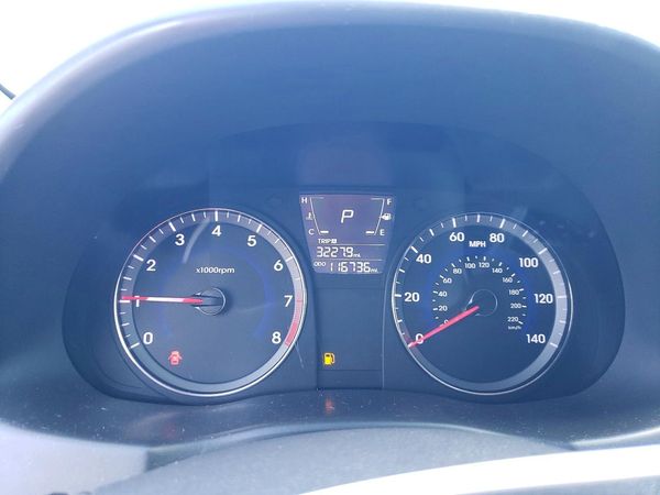2013 HYUNDAI ACCENT GLS, GS