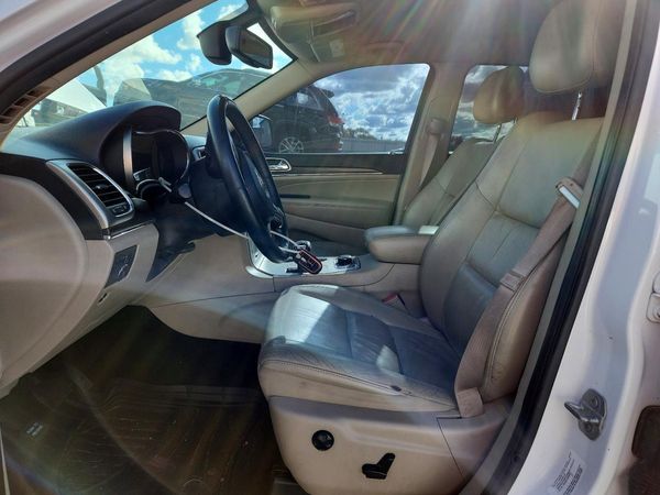 2014 JEEP CHEROKEE Limited — DENT