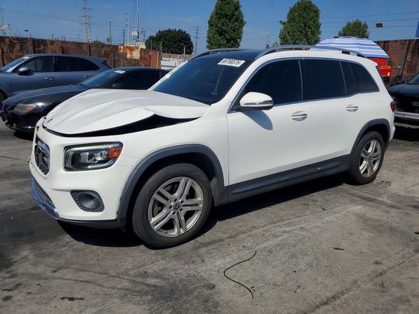 2020 MERCEDES-BENZ GLB — Front 3/4