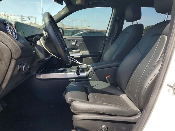 2020 MERCEDES-BENZ GLB — DENT