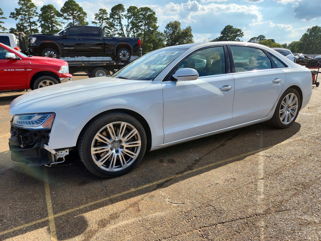 2016 AUDI A8 — Front 3/4