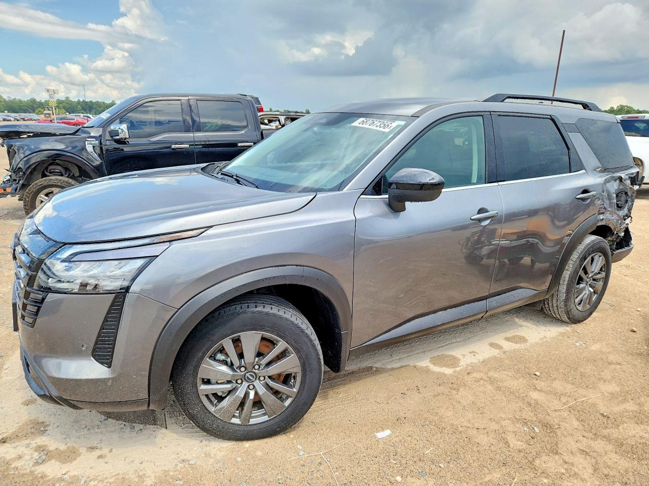 2026 NISSAN PATHFINDER SV