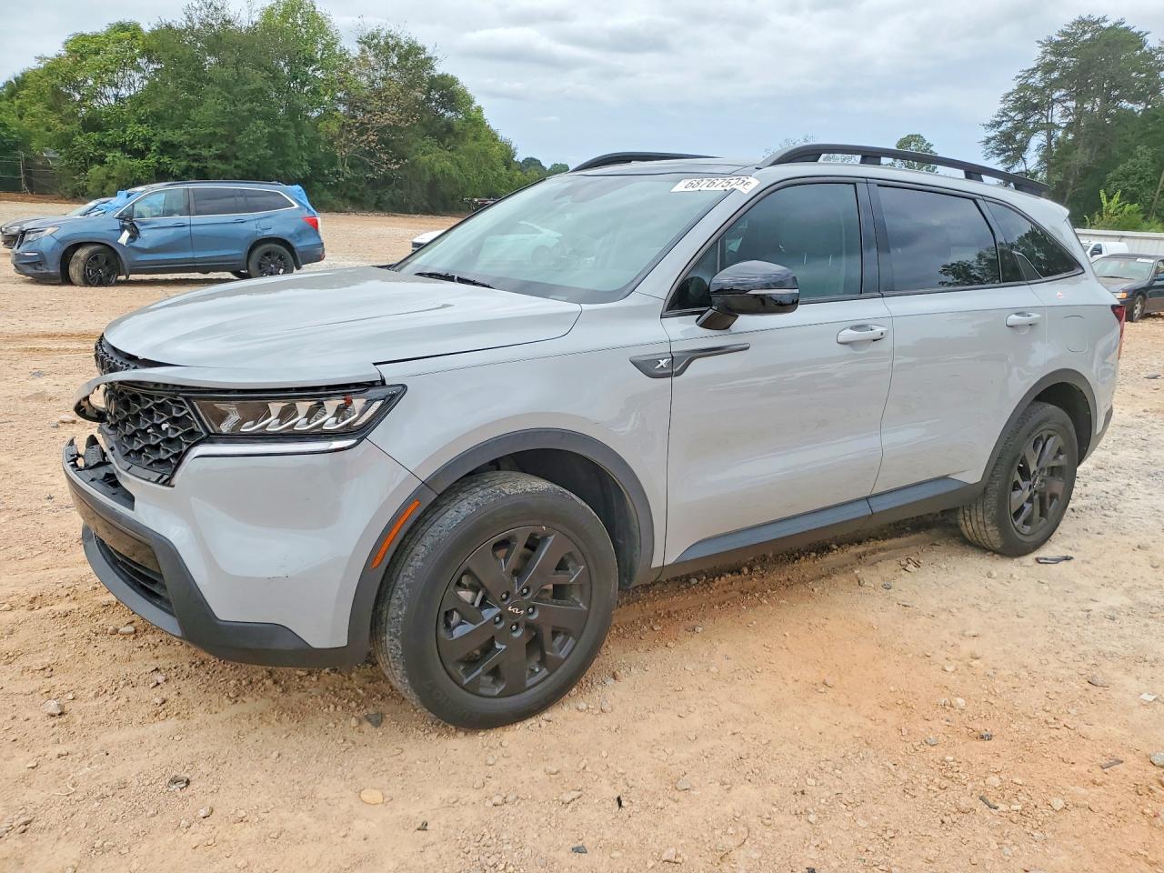 2023 KIA SORENTO S — Front 3/4