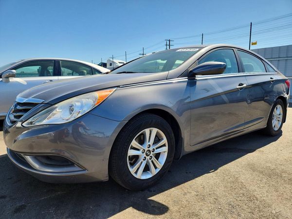 2013 HYUNDAI SONATA