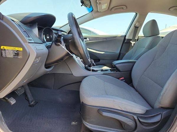 2013 HYUNDAI SONATA GLS/ GLS Popular