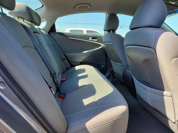 2013 HYUNDAI SONATA GLS/ GLS Popular