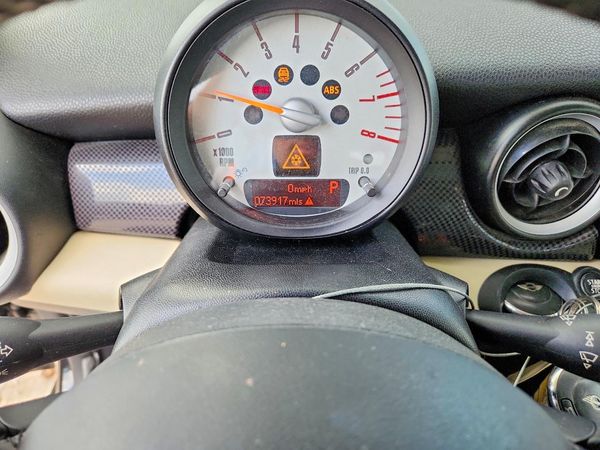 2012 MINI COOPER