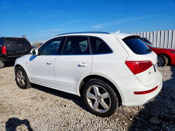 2012 AUDI Q5 Prestige