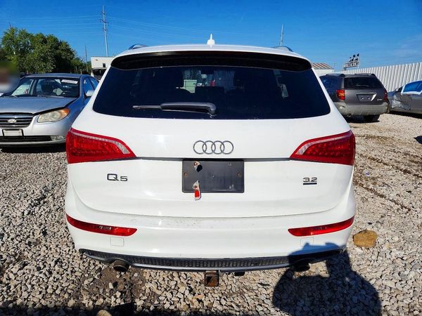 2012 AUDI Q5 Prestige