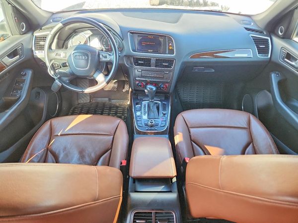 2012 AUDI Q5 Prestige