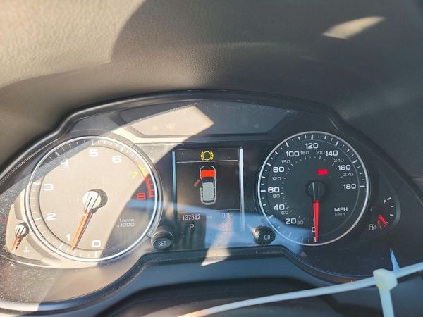 2012 AUDI Q5 Prestige