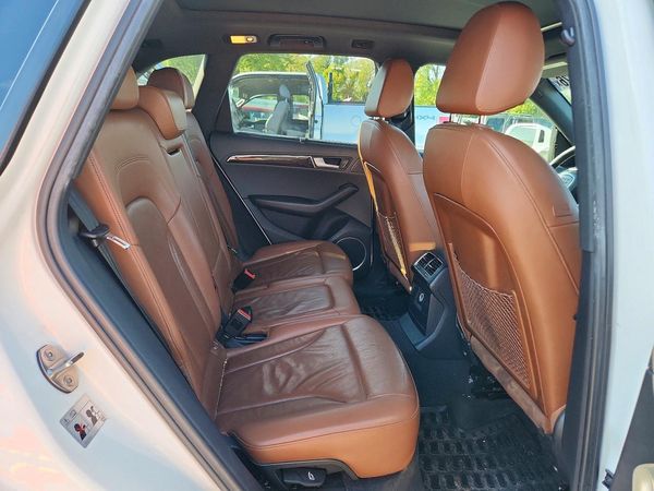 2012 AUDI Q5 Prestige