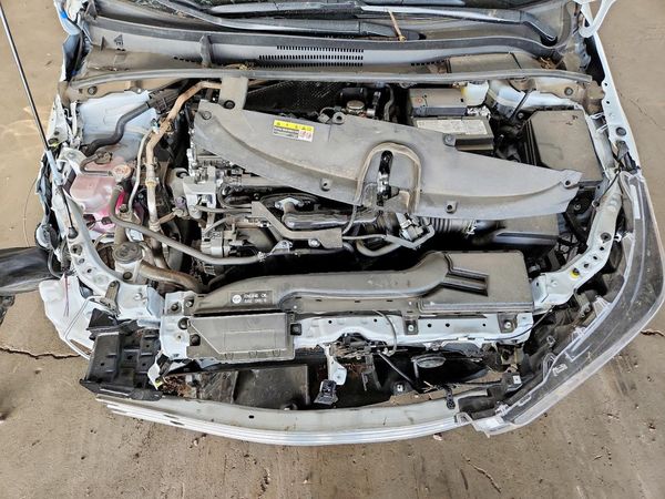 2026 TOYOTA COROLLA LE — Engine bay