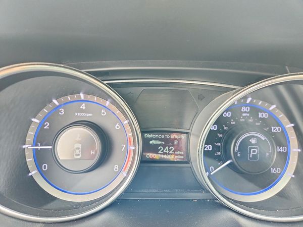 2014 HYUNDAI SONATA