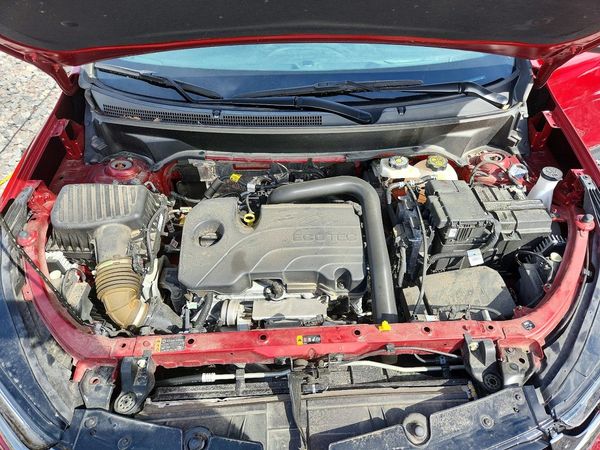 2023 CHEVROLET EQUINOX RS (3LT) — Engine bay
