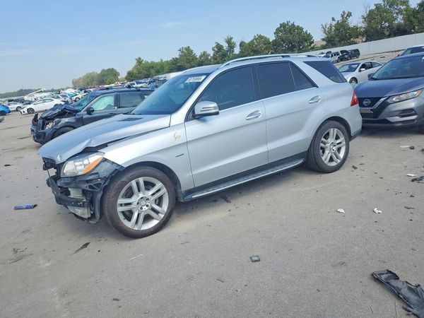 2012 MERCEDES-BENZ ML — Front 3/4