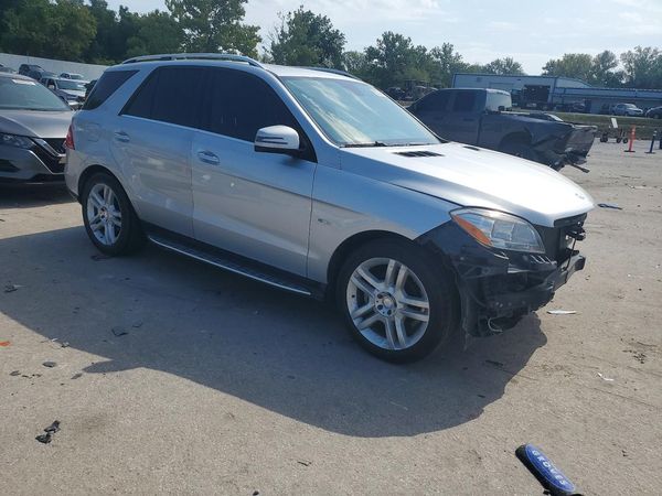 2012 MERCEDES-BENZ ML — Passenger 3/4