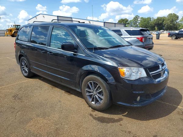 2017 DODGE CARAVAN SXT — Passenger 3/4