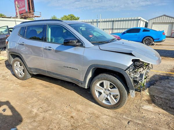 2022 JEEP COMPASS — Passenger 3/4