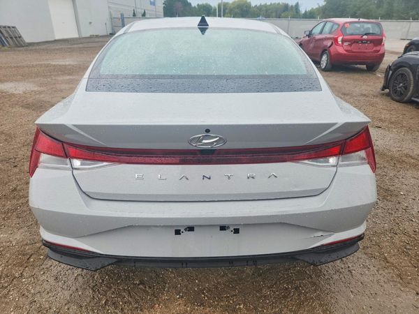 2022 HYUNDAI ELANTRA SEL — DIRR
