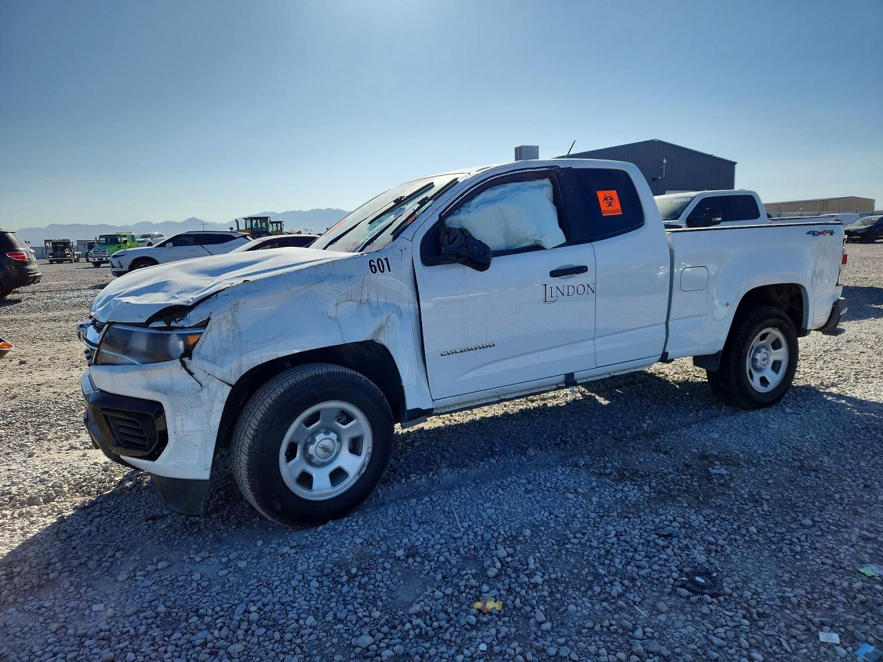 2022 CHEVROLET COLORADO Work Truck — Front 3/4