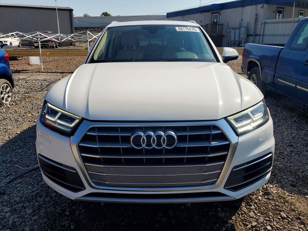 2020 AUDI Q5 quattro Premium Plus