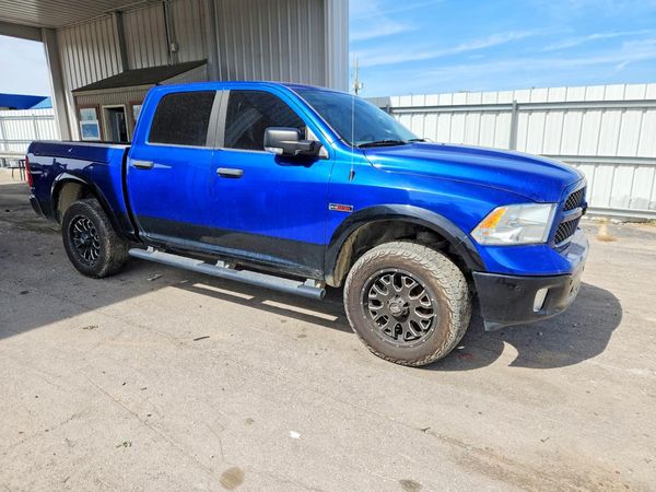 2014 RAM 1500 SLT — Passenger 3/4