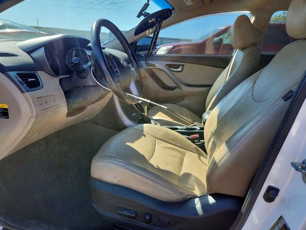 2014 HYUNDAI ELANTRA GLS(Middle) — DENT