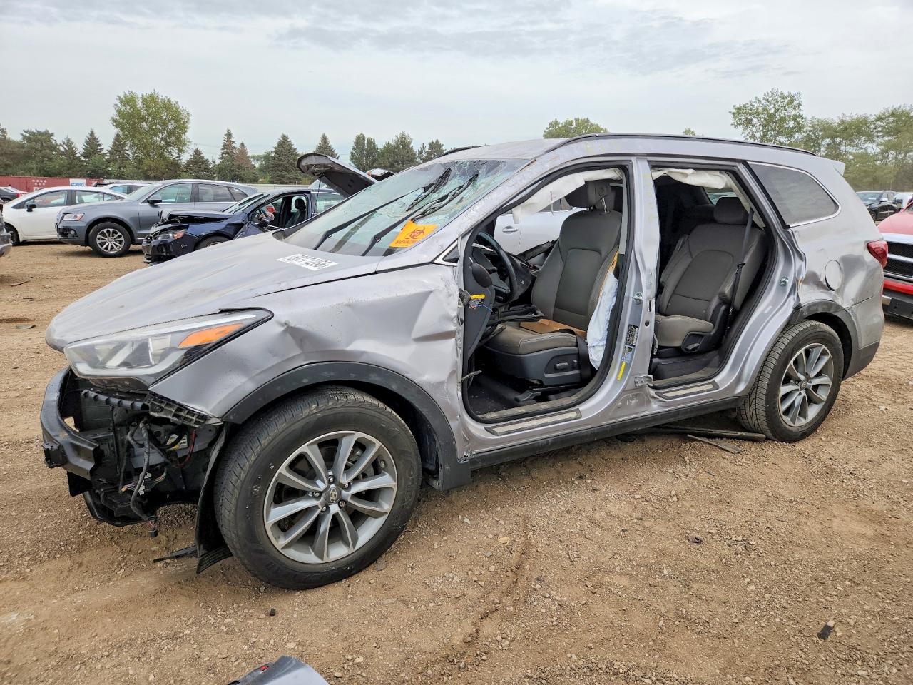 2017 HYUNDAI SANTA FE GLS — Front 3/4