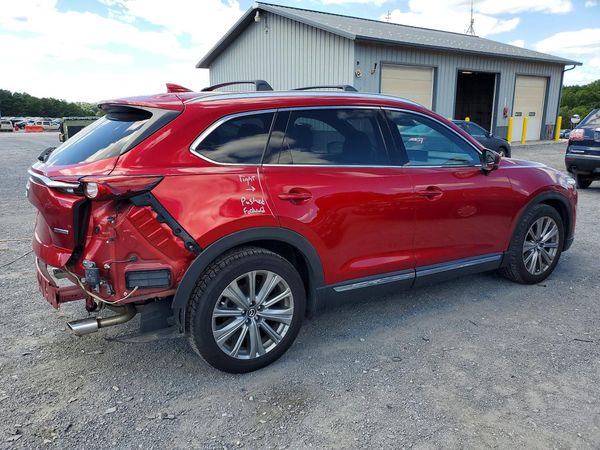 2022 MAZDA CX-9 Signature
