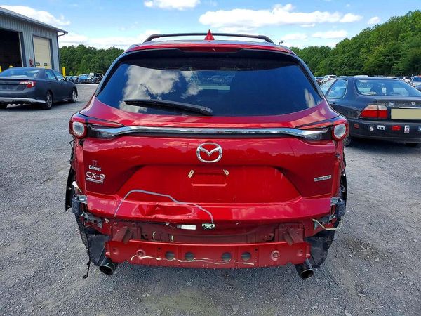 2022 MAZDA CX-9 Signature