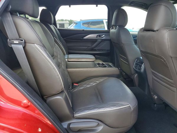 2022 MAZDA CX-9 Signature