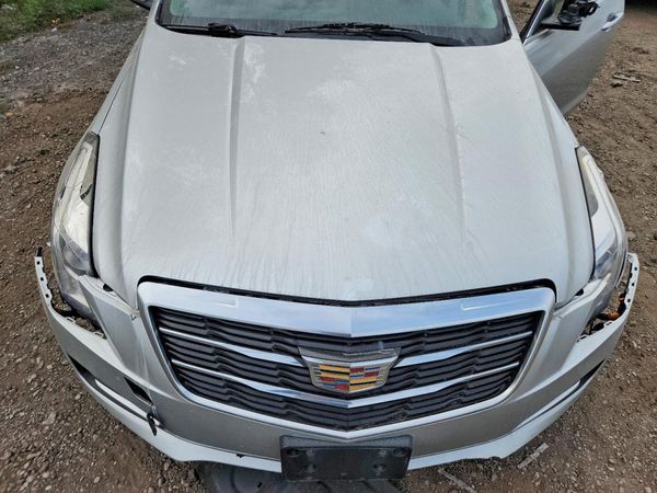 2016 CADILLAC ATS Standard — Engine bay