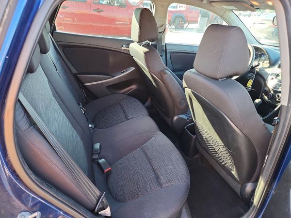 2017 HYUNDAI ACCENT SE Base