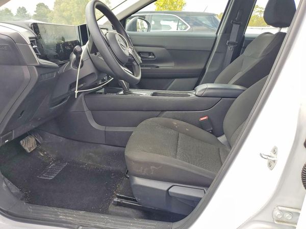 2025 NISSAN KICKS — DENT