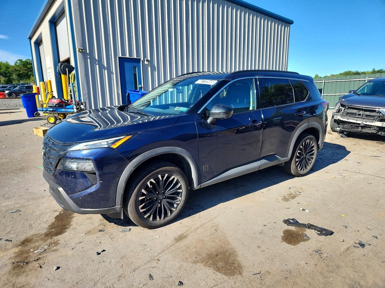 2026 NISSAN ROGUE SV — Front 3/4