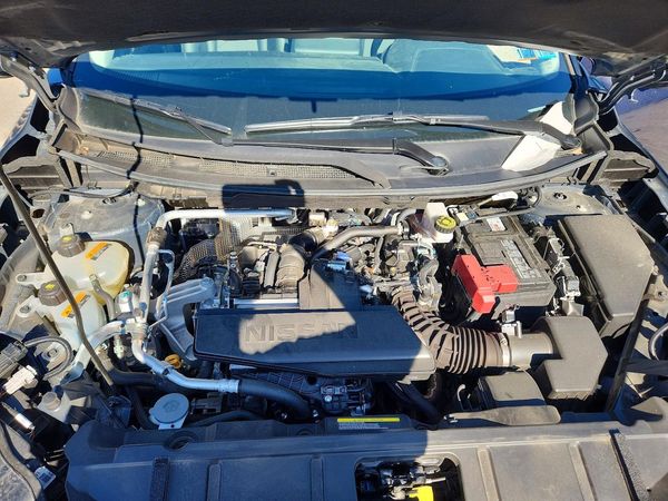 2026 NISSAN ROGUE SV — Engine bay