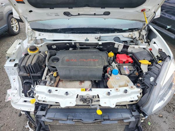 2019 RAM PROMASTER CITY SLT — Engine bay