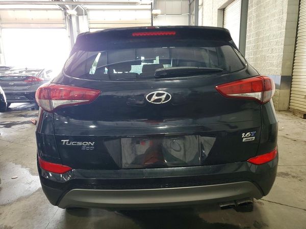 2016 HYUNDAI TUCSON