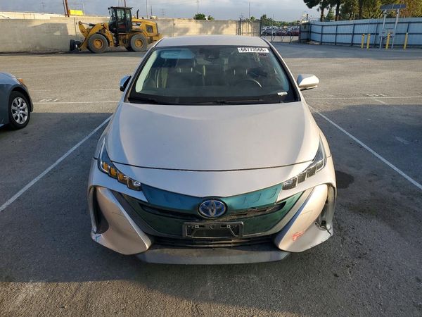 2017 TOYOTA PRIUS Three/Four/Four Adv — DIRF
