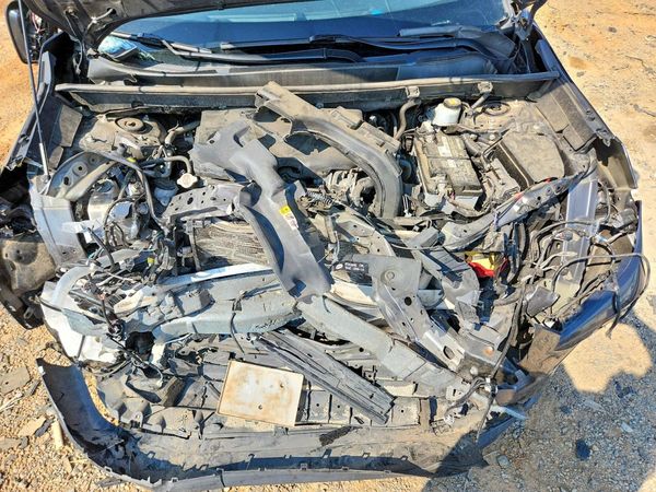 2021 TOYOTA RAV4 XLE — Engine bay