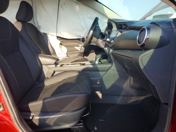 2024 NISSAN KICKS — DENT