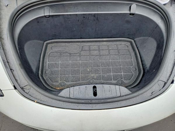2019 TESLA MODEL 3 — Engine bay