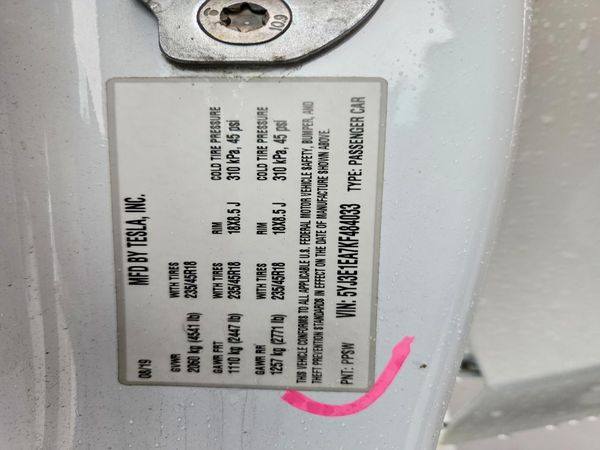 2019 TESLA MODEL 3 — VINS