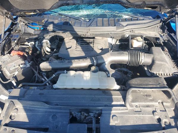 2021 FORD F150 — Engine bay